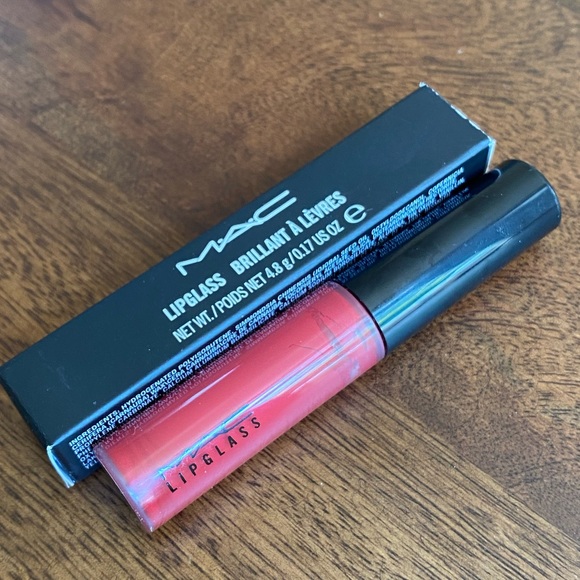 MAC Ready to Roam Lipglass - Picture 1 of 5